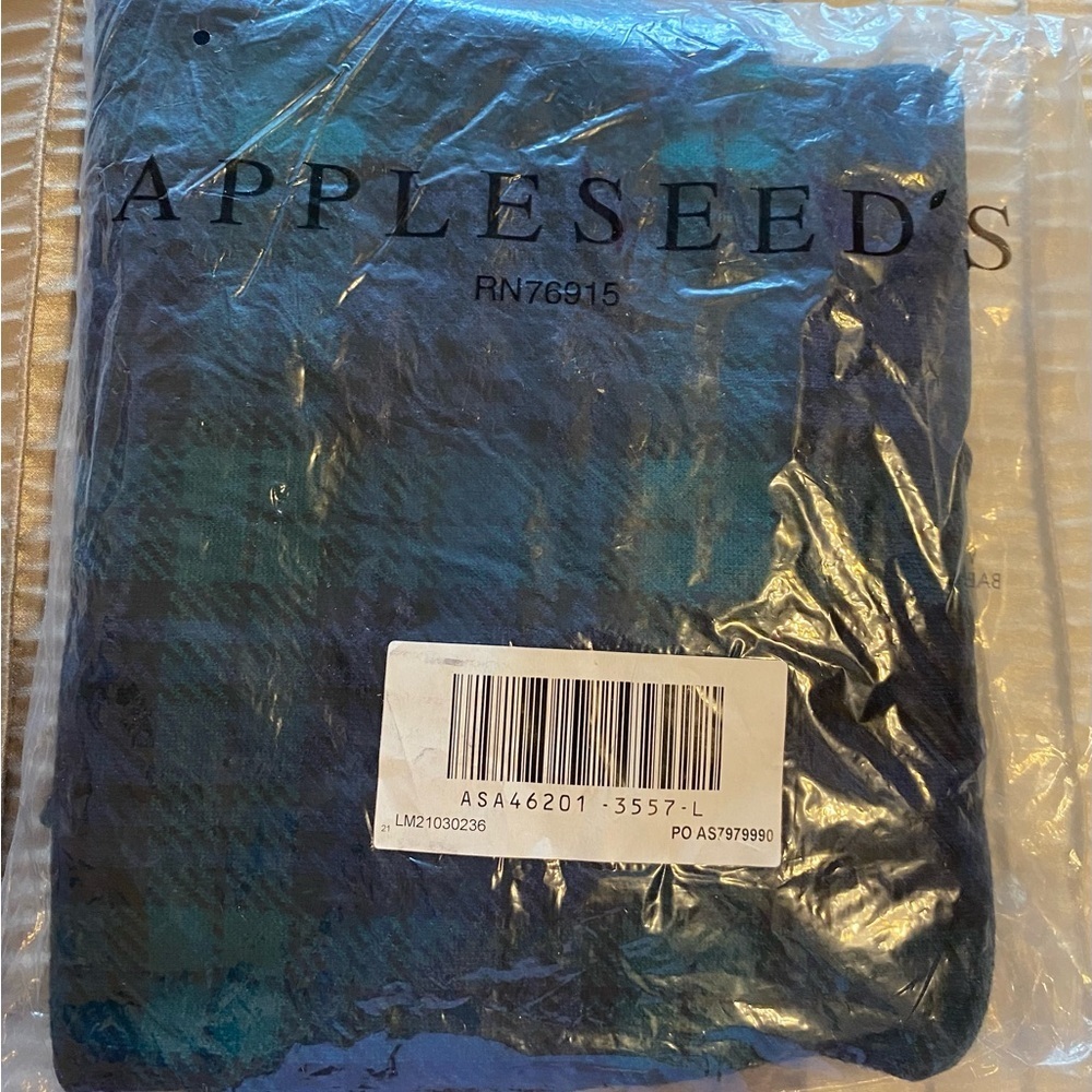 Appleseeds - NEW - Black Watch Plaid Mock Turtleneck with side button detail. L - Picture 11 of 11